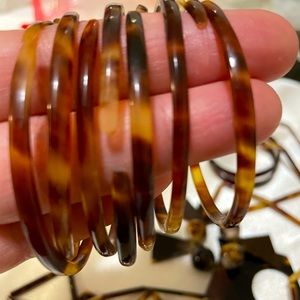 Set de pulseras semanario y Argollas de Carey